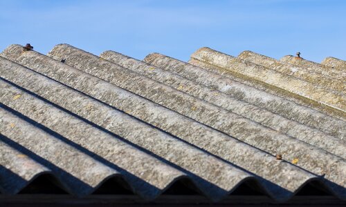 Asbesthaus - site: roofing made of fiber cement | © 2019, CRB Analyse Service GmbH | © CRB Analyse Service GmbH